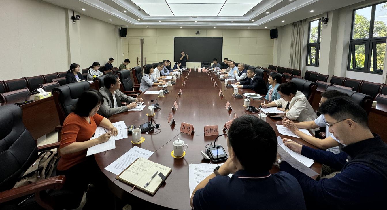广东省社会科学院、广东机电职业技术学院到吴川开展“双百行动”服务队进驻暨共建项目调研活动